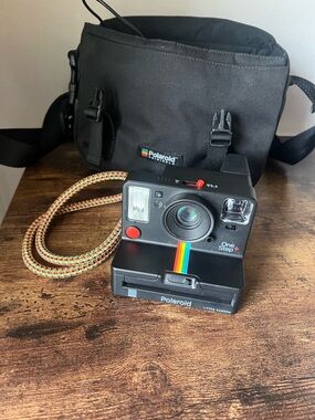 Polaroid OneStep+ Instant Film Camera in Black w Accessories!
